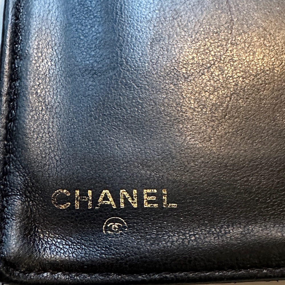 CHANEL Black lambskin CC Leather Bifold Wallet Vintage - Picture 6 of 13